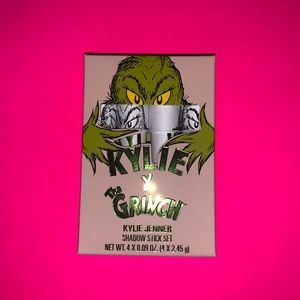 Kylie Cosmetics X The Grinch Shadow Stick Set🎄